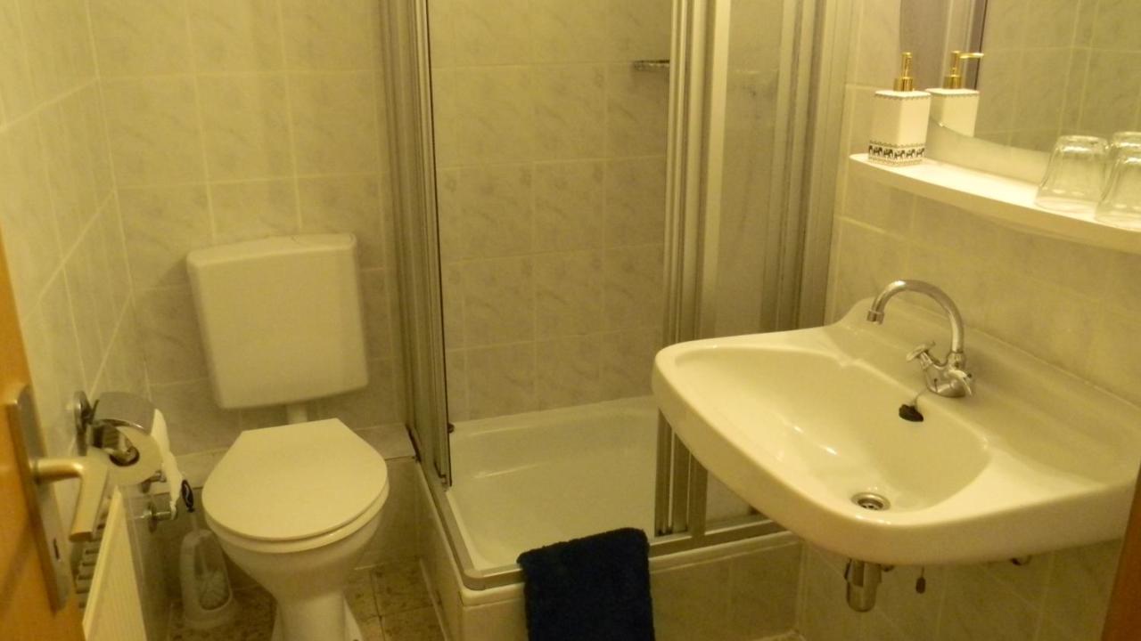 Gastehaus Am Calmont Bed and Breakfast Ediger-Eller Δωμάτιο φωτογραφία