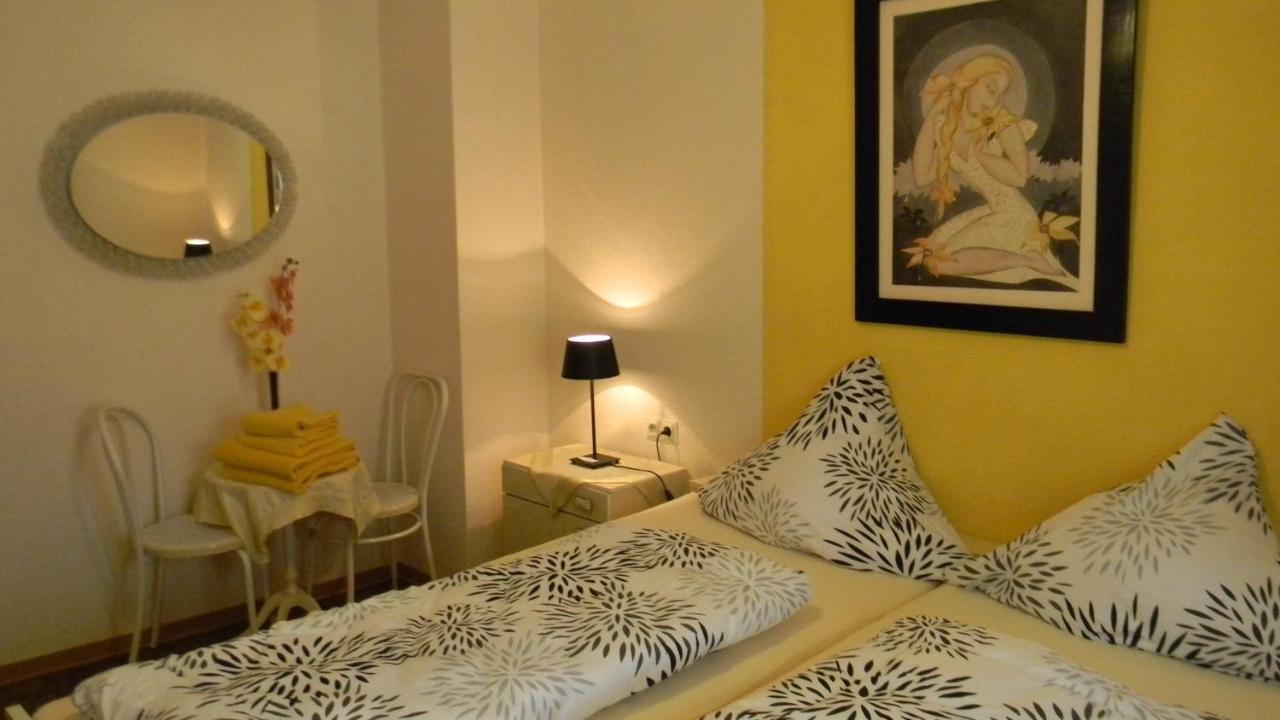 Gastehaus Am Calmont Bed and Breakfast Ediger-Eller Εξωτερικό φωτογραφία