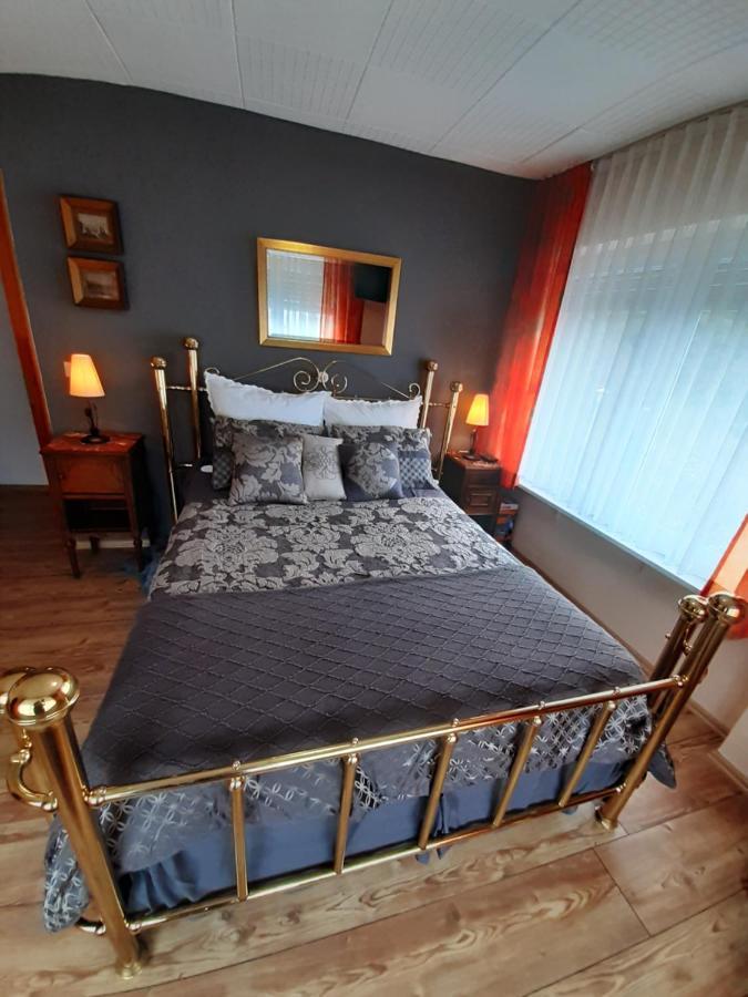 Gastehaus Am Calmont Bed and Breakfast Ediger-Eller Εξωτερικό φωτογραφία
